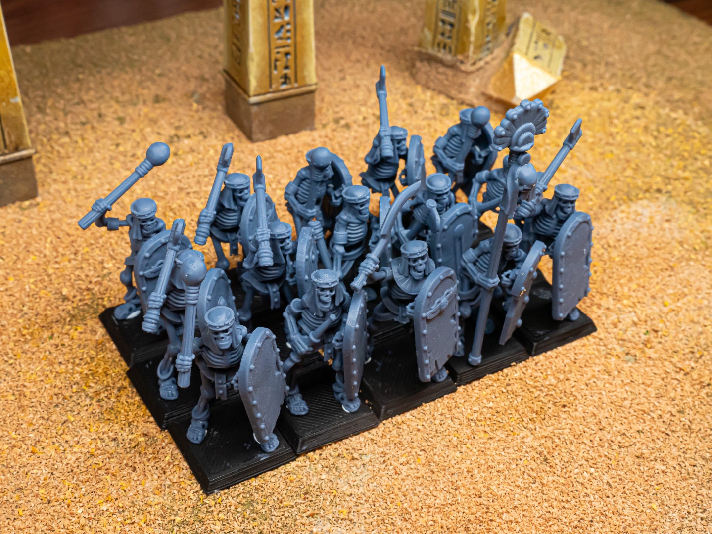 Ancient Skeletons with Hand Weapons - Highlands Miniatures