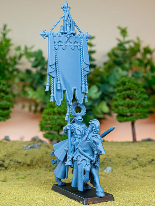 Gallia Battle Standard Bearers - Highlands Miniatures